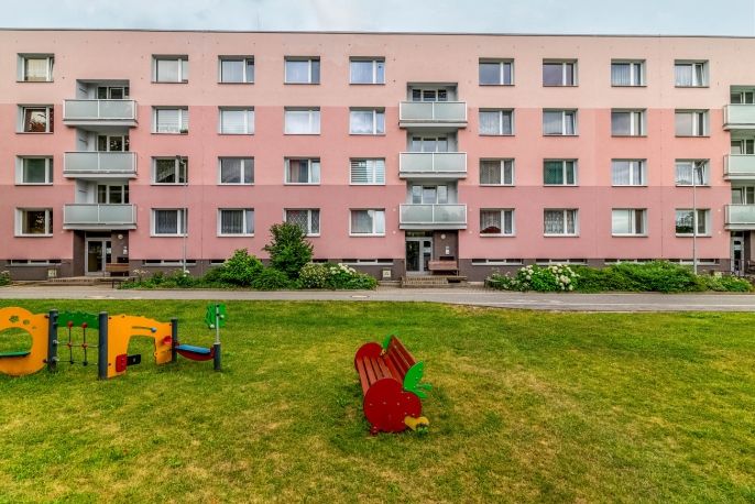Prodej, Byt 2+1, Hostinné