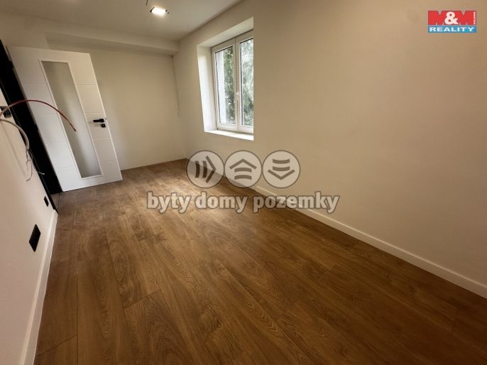 Prodej, Byt 3+kk, Dvory