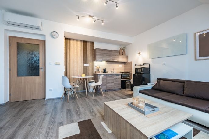 Pronájem, Byt 2+kk, Chvalovice