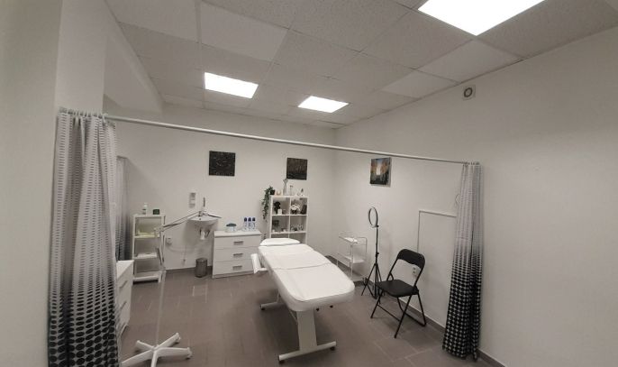 Pronájem, Obchod a služby, Mimoň