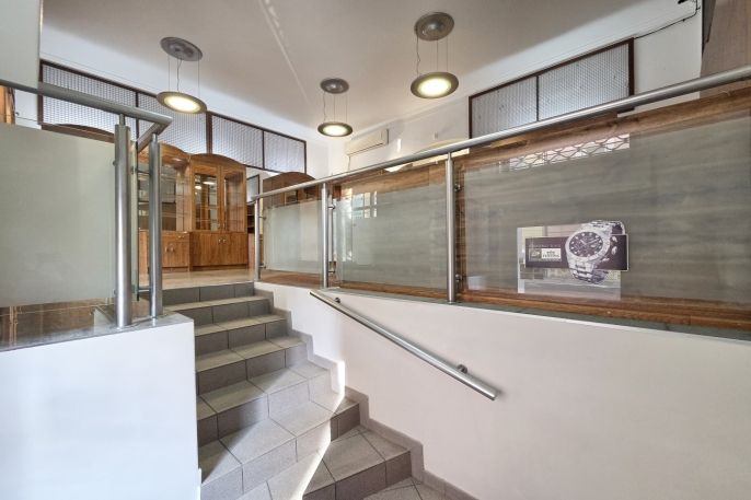 Pronájem, Obchod a služby, Karlovy Vary