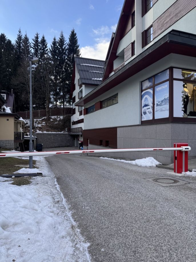 Prodej, Garážové stání, Špindlerův Mlýn