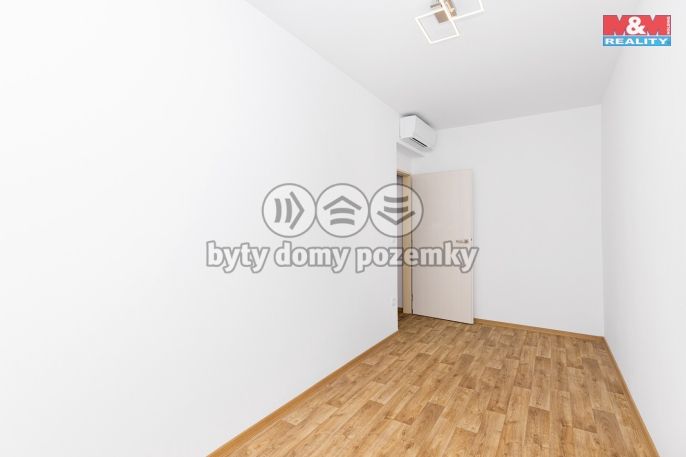 Pronájem, Byt 3+kk, Pardubice