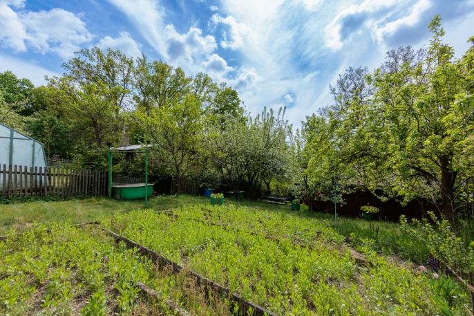 Prodej, Zahrada, Nebanice