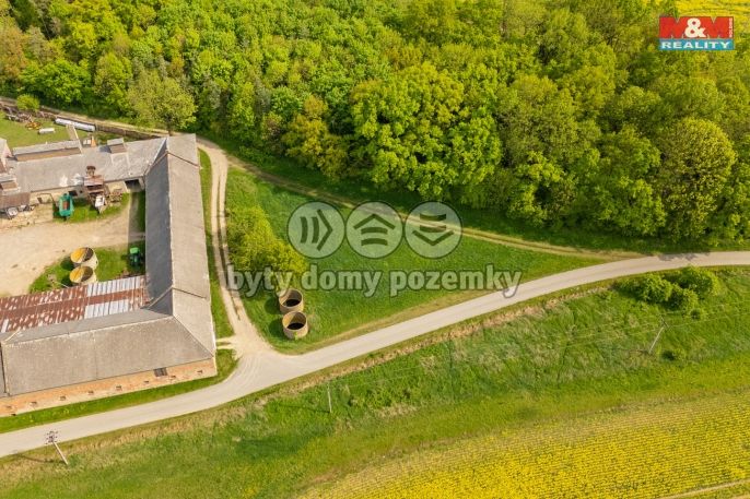 Prodej, Louka, Javorník