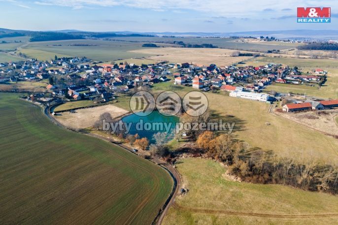 Prodej, Pole, Podluhy