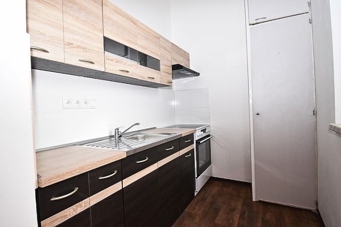 Pronájem, Byt 1+kk, Dlouhoňovice