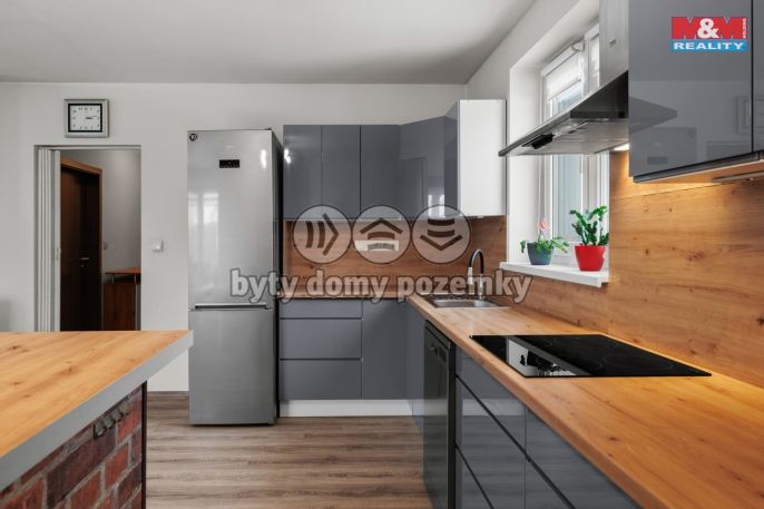 Prodej, Rodinný dům, Pchery