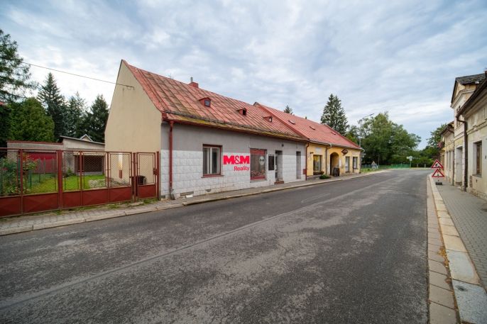 Prodej, Obchod a služby, Svratka