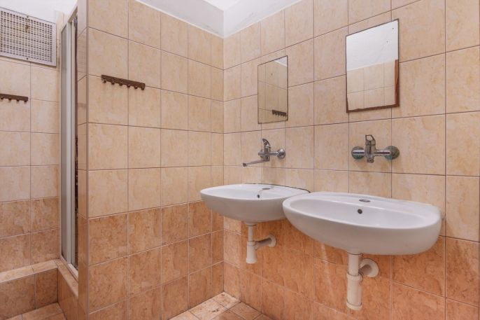 Pronájem, Obchod a služby, Plazy