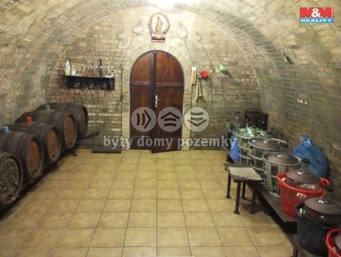 Prodej, Vinný sklep, Vacenovice