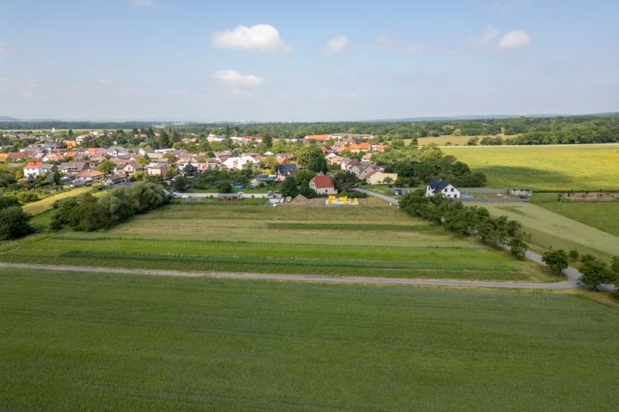 Prodej, Pole, Velký Újezd