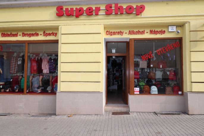 Pronájem, Obchod a služby, Cheb