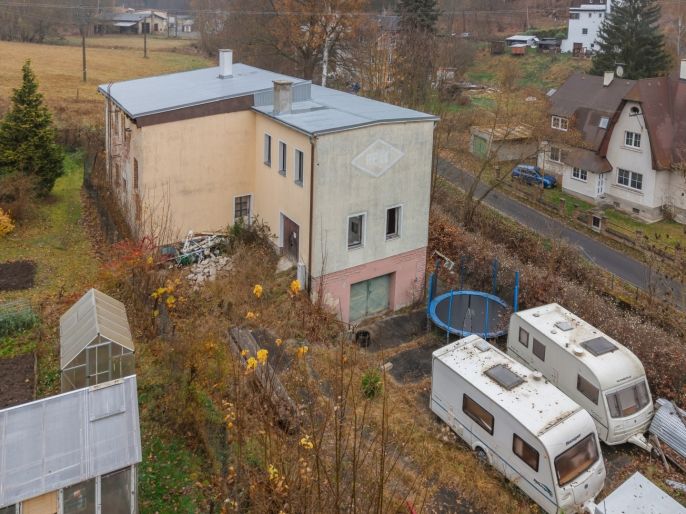 Prodej, Nájemní dům, Luby