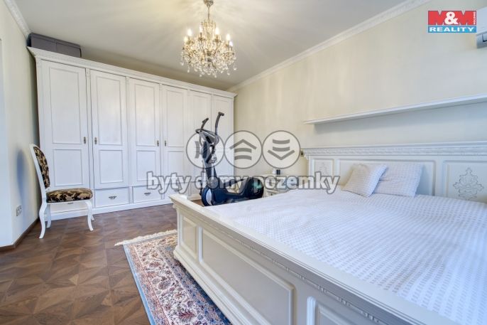 Prodej, Byt 4+1, Plzeň