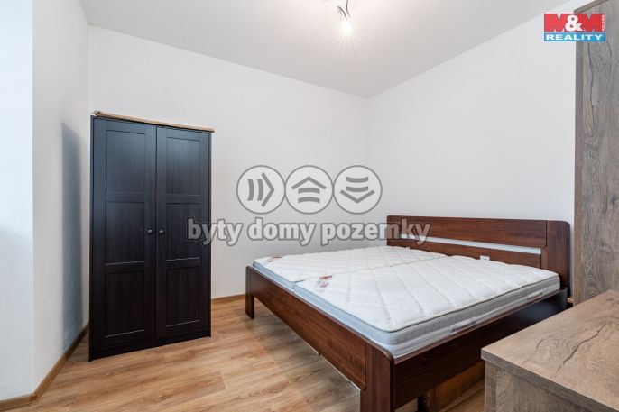 Prodej, Nájemní dům, Studená