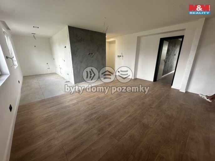 Prodej, Byt 3+kk, Dvory