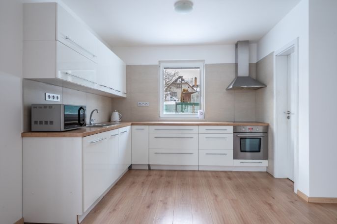 Prodej, Obchod a služby, Šumavské Hoštice