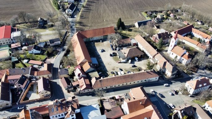 Pronájem, Provozní plocha, Ořech