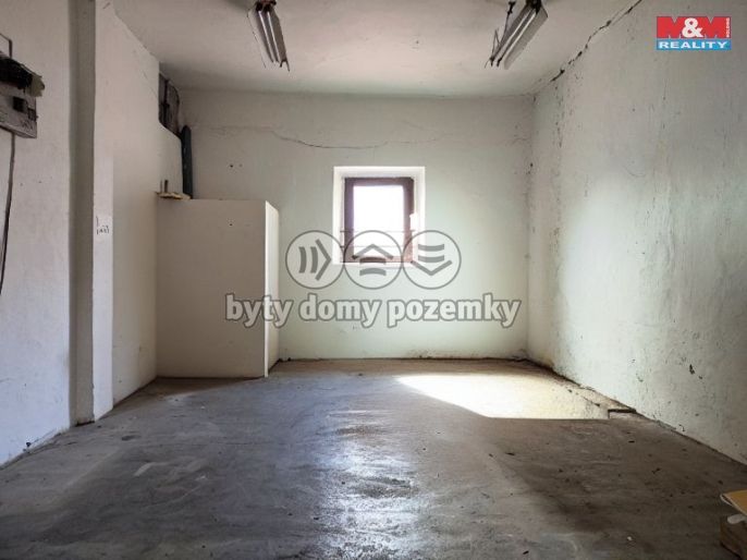 Pronájem, Obchod a služby, Církvice