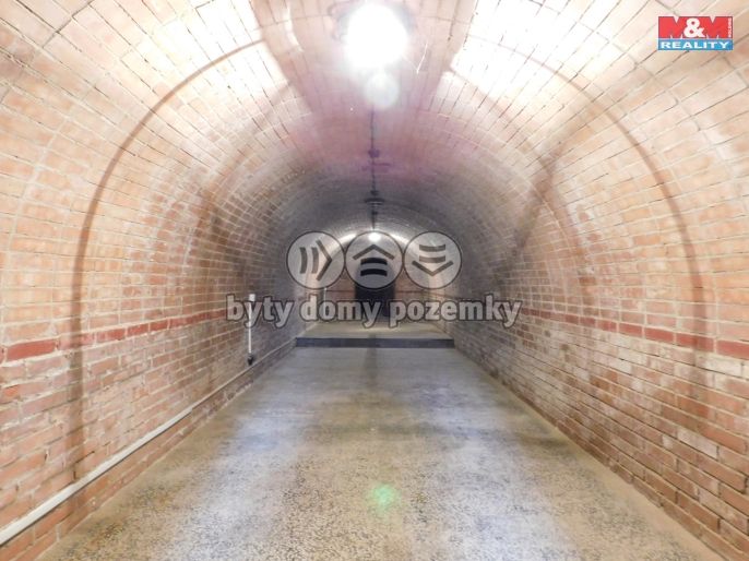 Prodej, Vinný sklep, Moravany