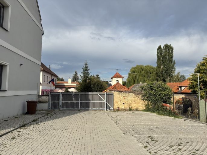 Prodej, Byt 2+kk, Chýnice