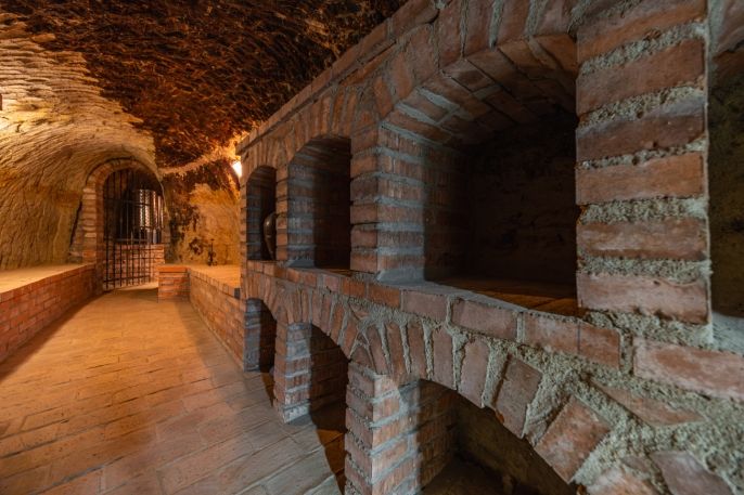 Prodej, Vinný sklep, Chvalovice