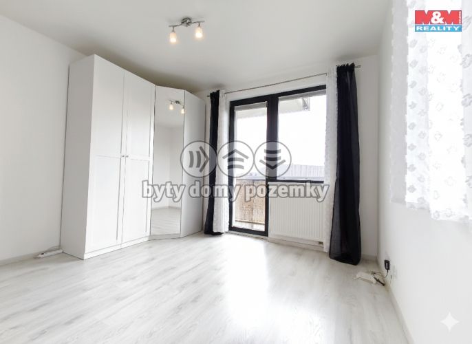 Pronájem, Byt 1+kk, Praha