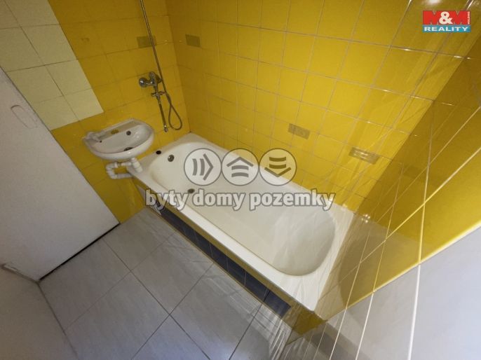 Pronájem, Byt 3+1, Louny