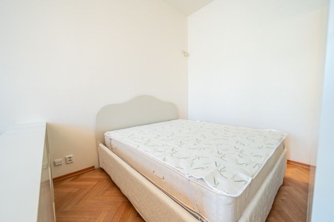 Pronájem, Byt 1+kk, Praha