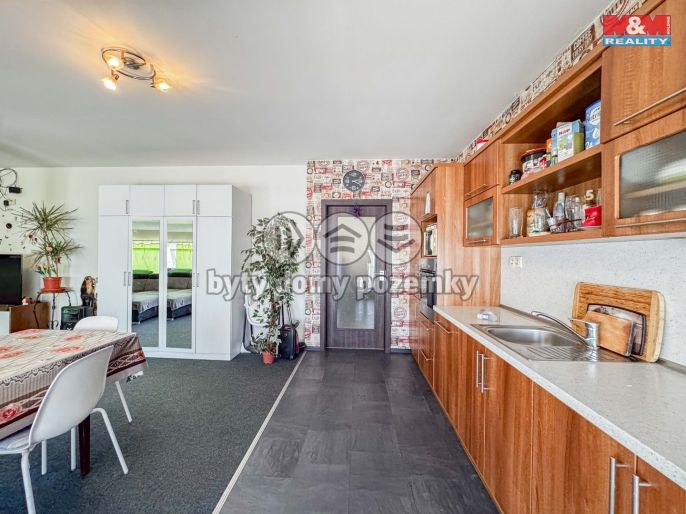 Prodej, Obchod a služby, Zdice