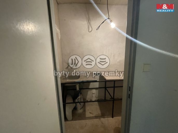 Pronájem, Sklad, Bašť