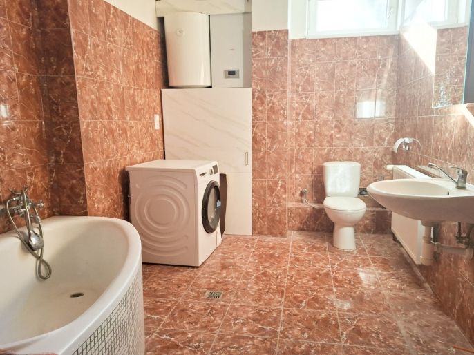 Prodej, Obchod a služby, Práče