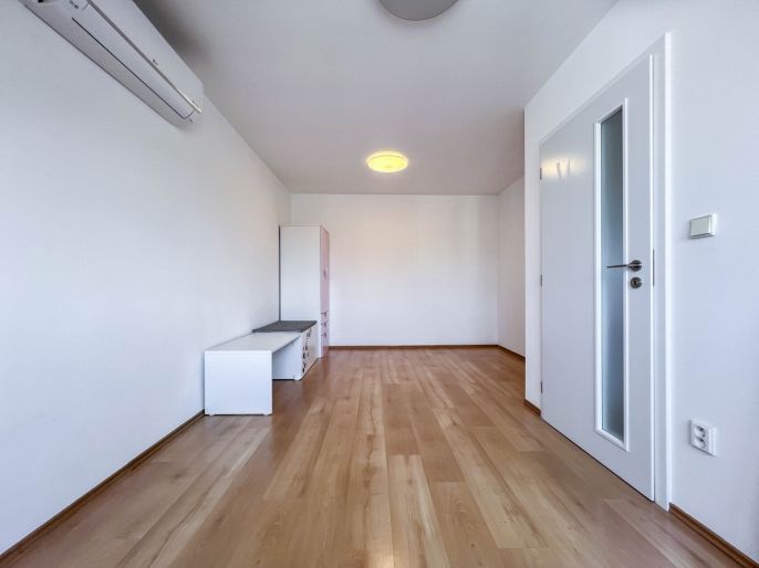 Pronájem, Byt 4+1, Praha