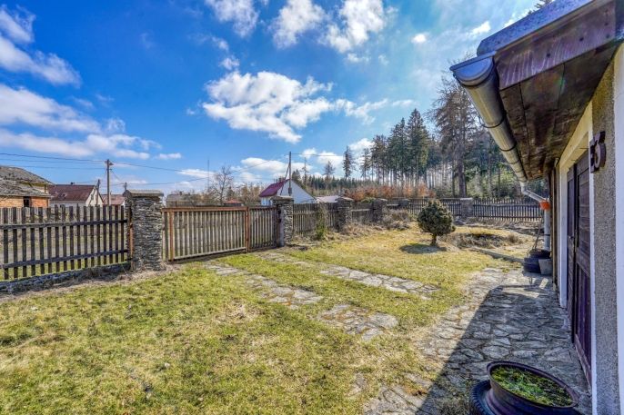 Prodej, Rodinný dům, Bezvěrov