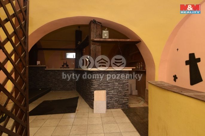 Pronájem, Obchodní objekt, Mimoň