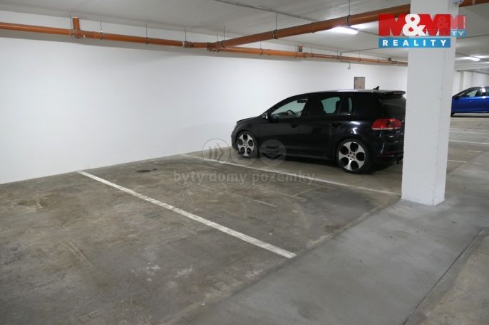 Pronájem, Garážové stání, Beroun