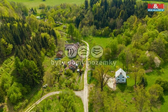 Prodej, Louka, Javorník