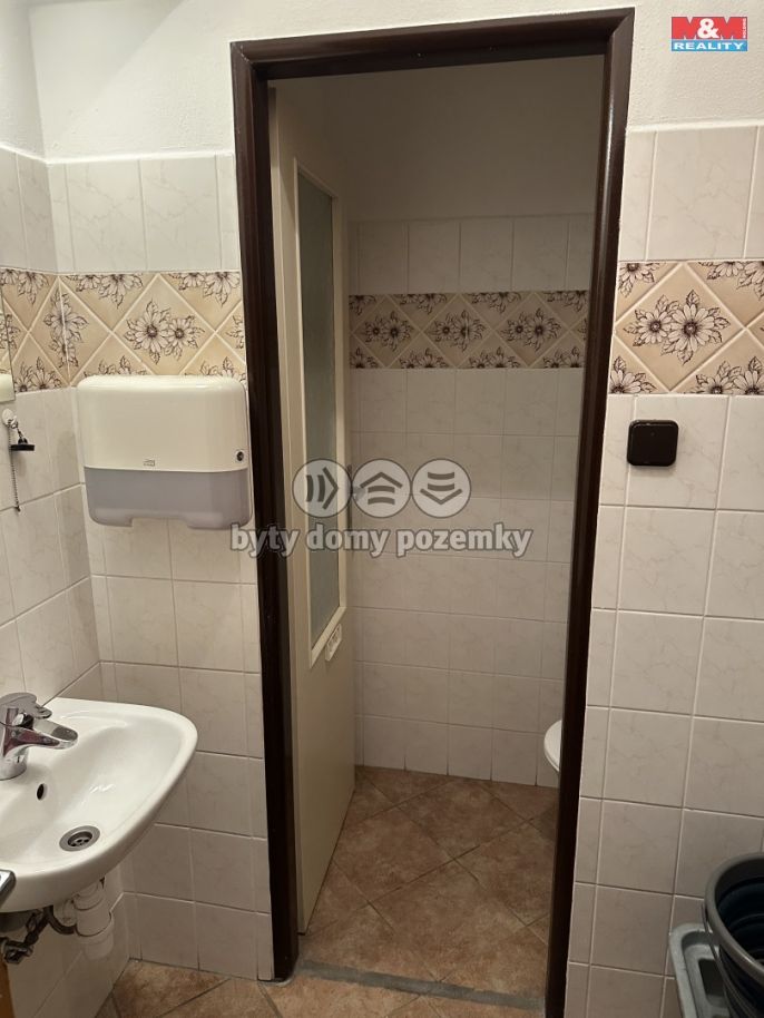 Pronájem, Obchod a služby, Jaroměř