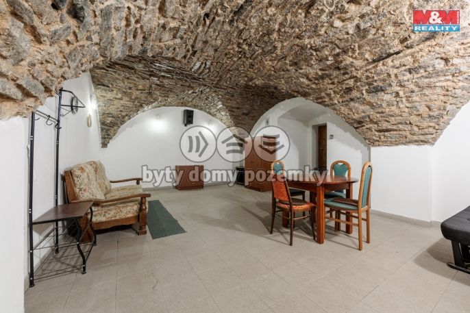 Prodej, Obchodní objekt, Nejdek