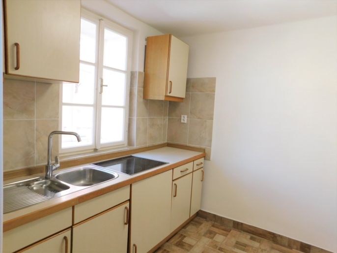 Pronájem, Byt 3+1, Cheb