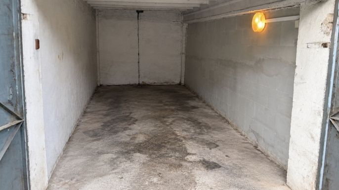 Prodej, Garáž, Písek