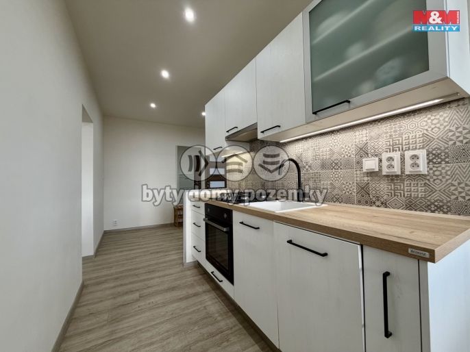 Prodej, Byt 3+1, Klášterec nad Ohří