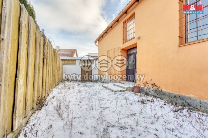 Pronájem, Obchod a služby, Nýřany