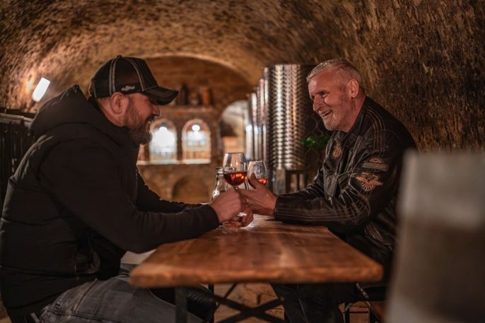 Prodej, Vinný sklep, Chvalovice