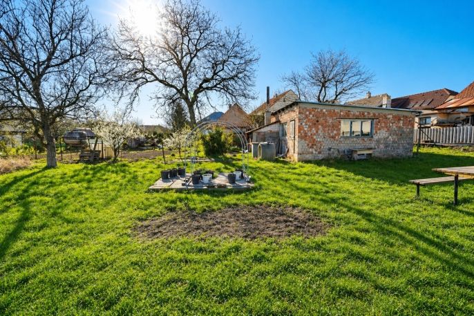 Prodej, Zahrada, Okříšky