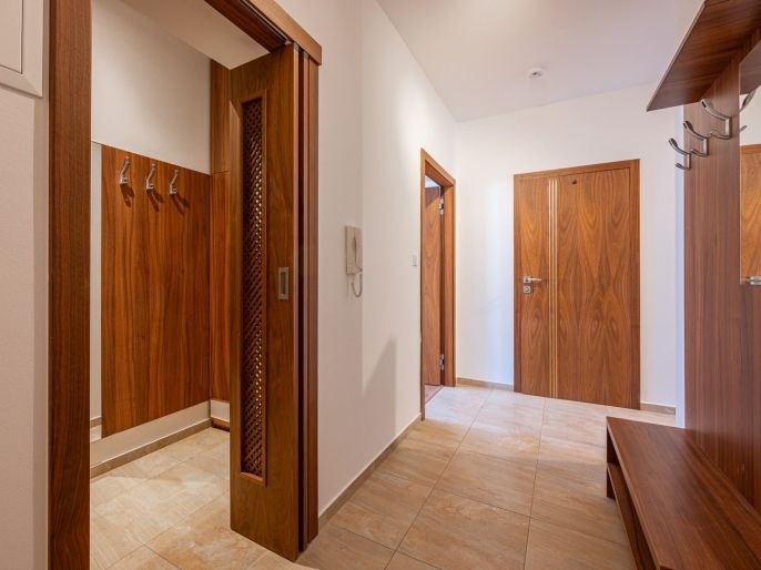 Prodej, Byt 4+kk, Benešov