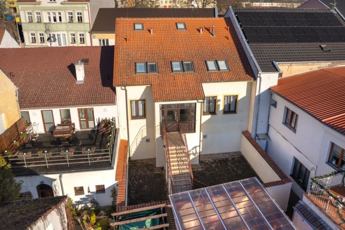 Prodej, Obchod a služby, Postoloprty