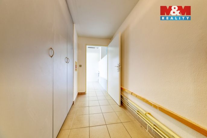 Pronájem, Obchod a služby, Písek