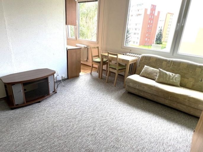 Pronájem, Byt 1+kk, Kladno